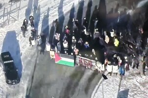 Walz's Fort Sumter Warning: Minnesota's ICE Clash Sparks a National Debate Over Federal Power, Protest, and Historical Memory