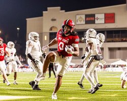 Jacksonville State Outlasts Troy 17–13 in Gritty Salute to Veterans Bowl Victory